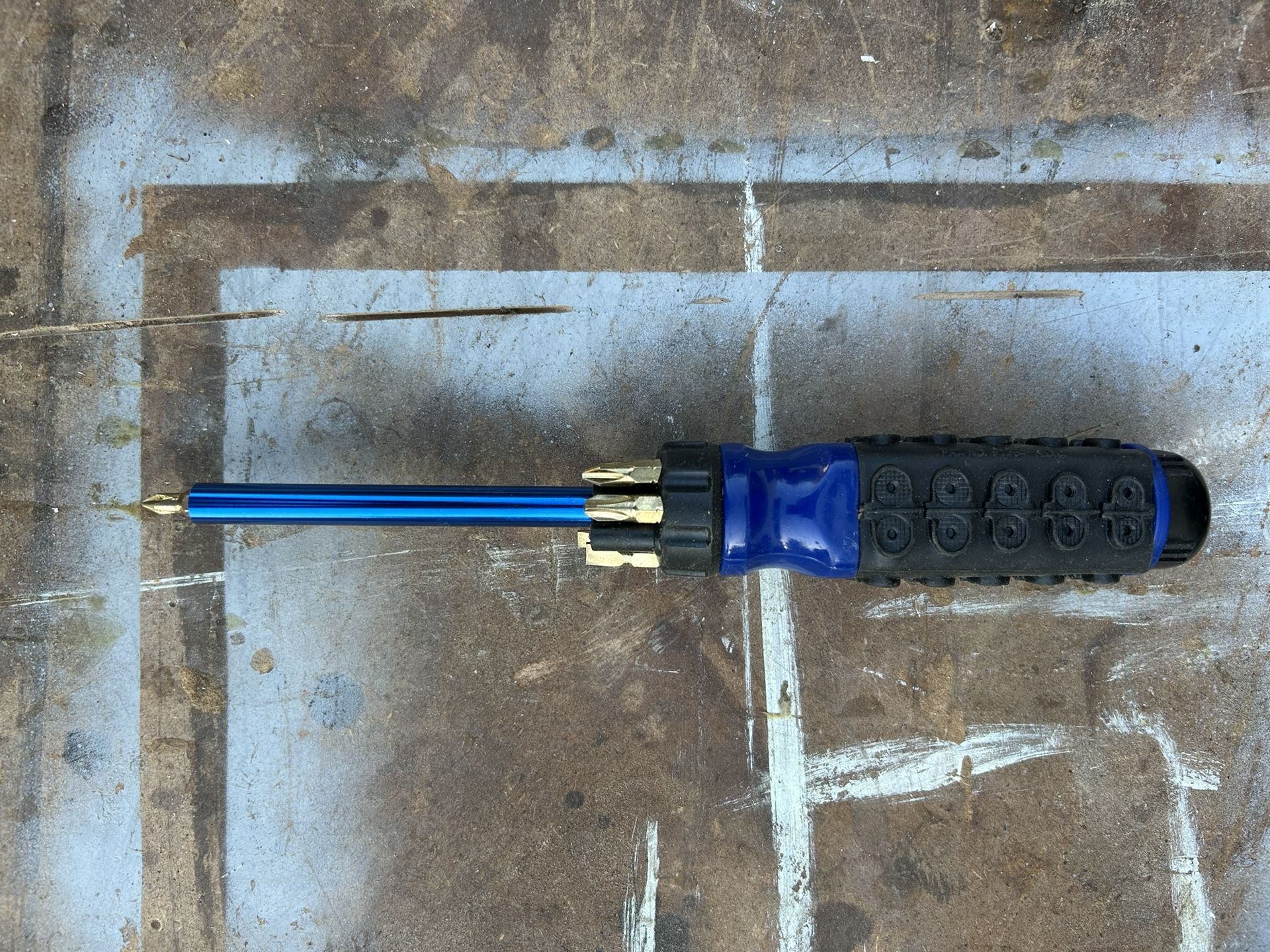 6 Pc Multi-bit Screwdriver Set