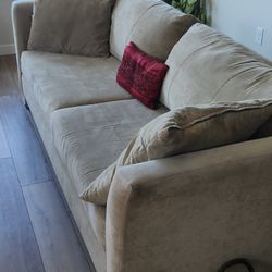 Macys  3 SEATER SOFA