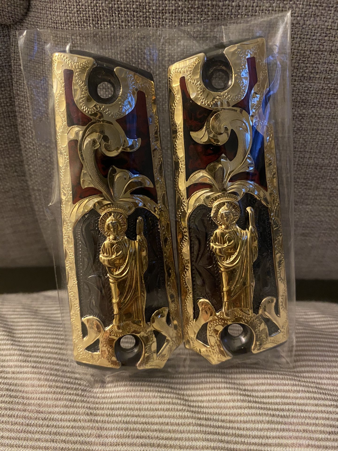 Cachas chapa de oro 18k para 1911