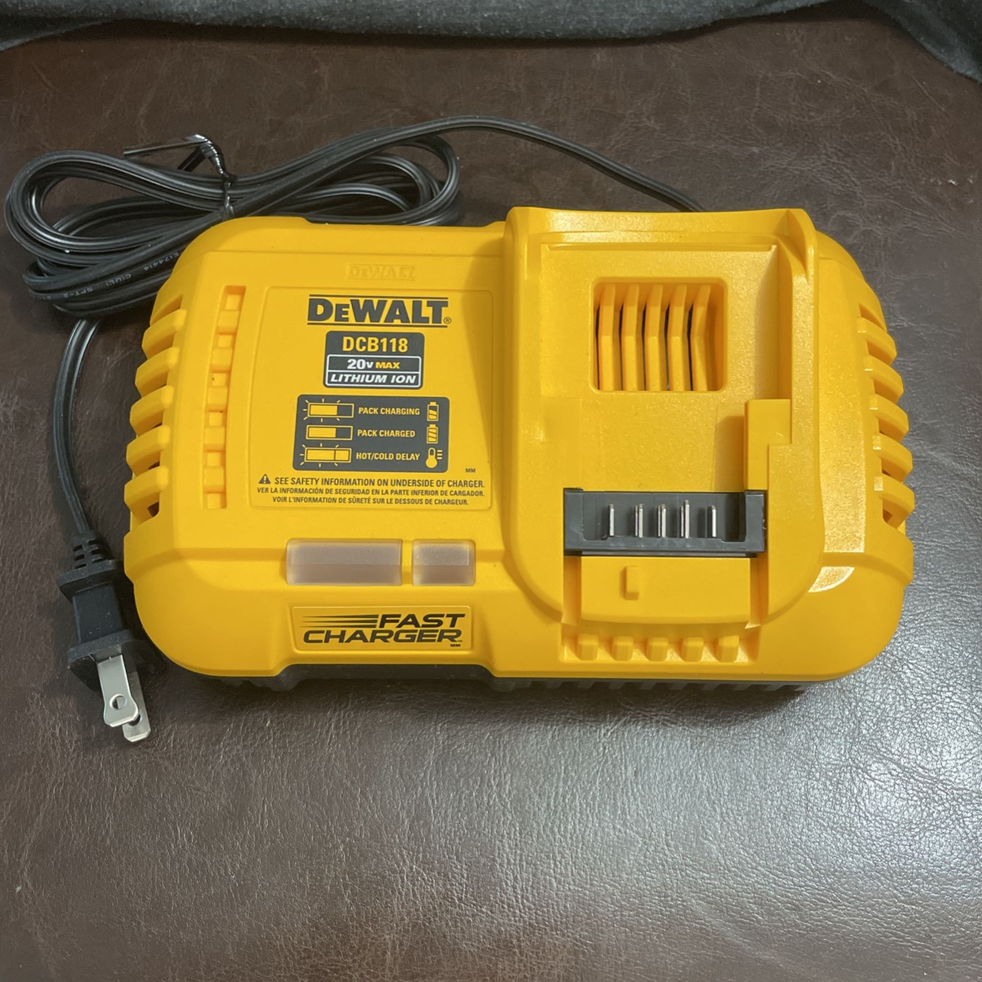 Dewalt Fast Charger
