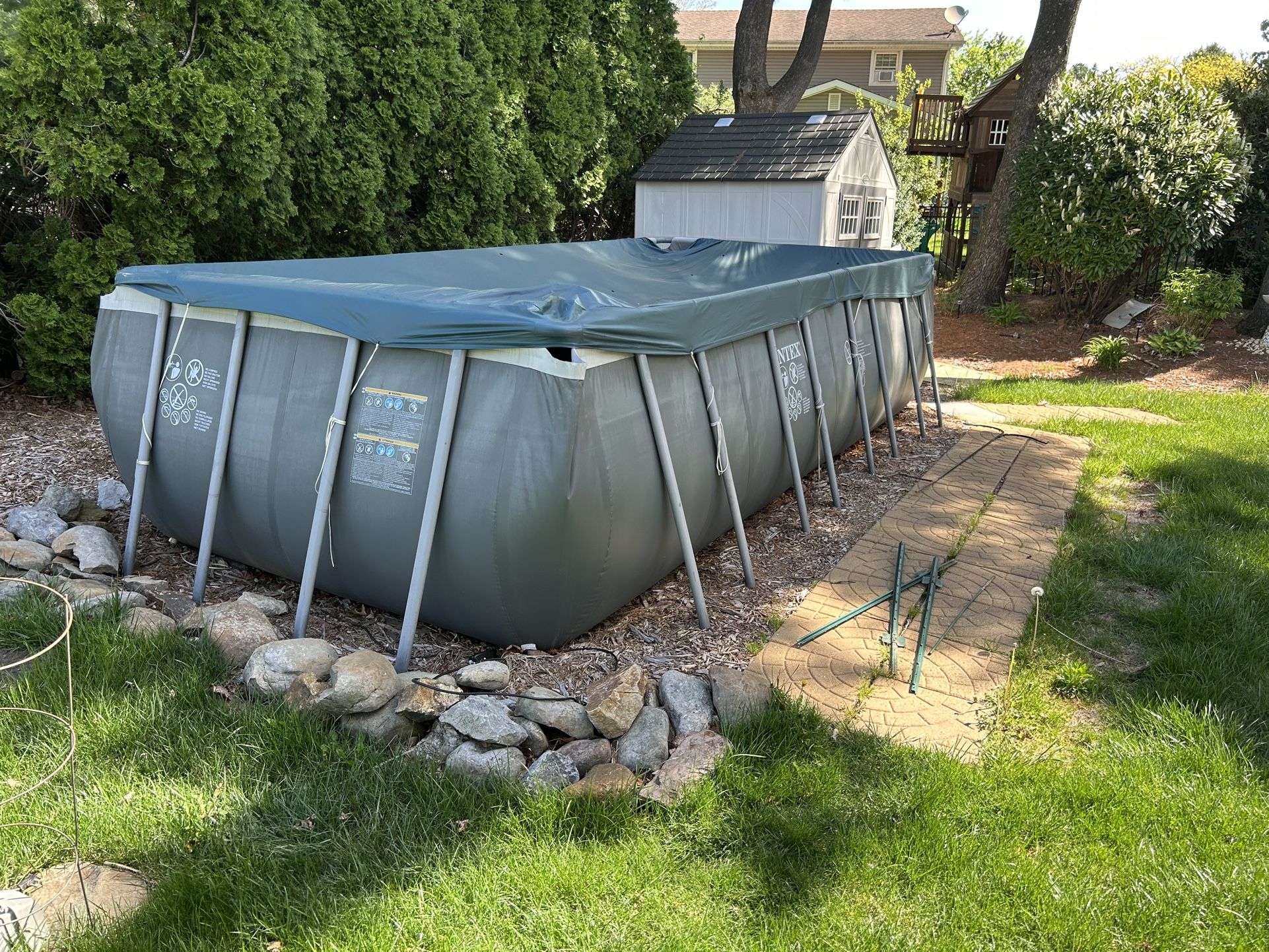 SWIMMING POOL8’w X17’L X4’ High 