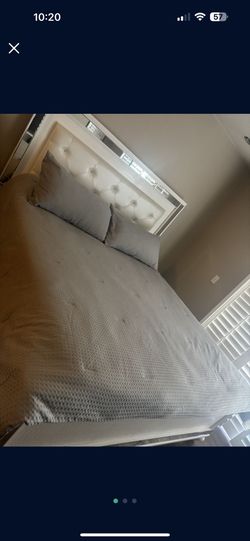King Size Grey Comforter 3 PC