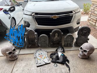 Halloween Tombstones and Skulls Decoration Lot