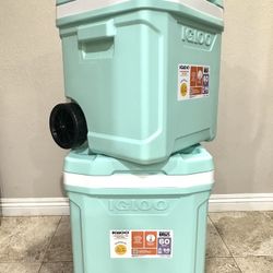 60 QT Rolling Cooler