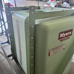 Farm Equipment 100 Gallon Sprayer Tank