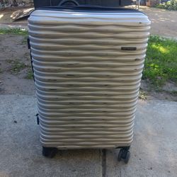 !! Hardshell Suitcase  25 In Height 