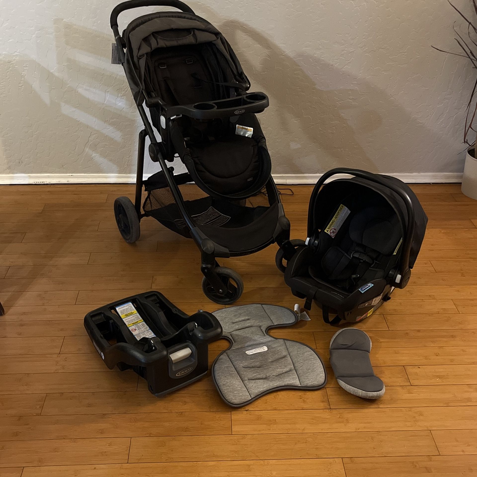 Graco Modes Element LX Travel System, Stroller, Car seat And base, Snugride lite Lx