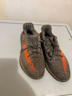 Mens Yeezy boost 350 V2 for sale used size 8.5 half