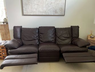 Leather recliner sofa