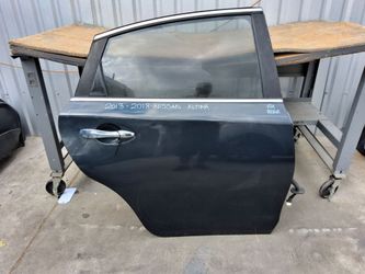 2013-2014-2015-2016-2017-2018 NISSAN ALTIMA RIGHT SIDE REAR DOOR OEM USED #11973