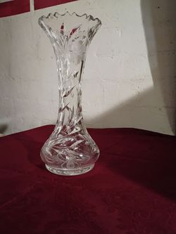 Crystal glass vase