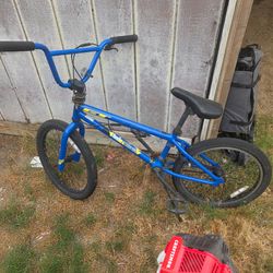 Boys GT bike