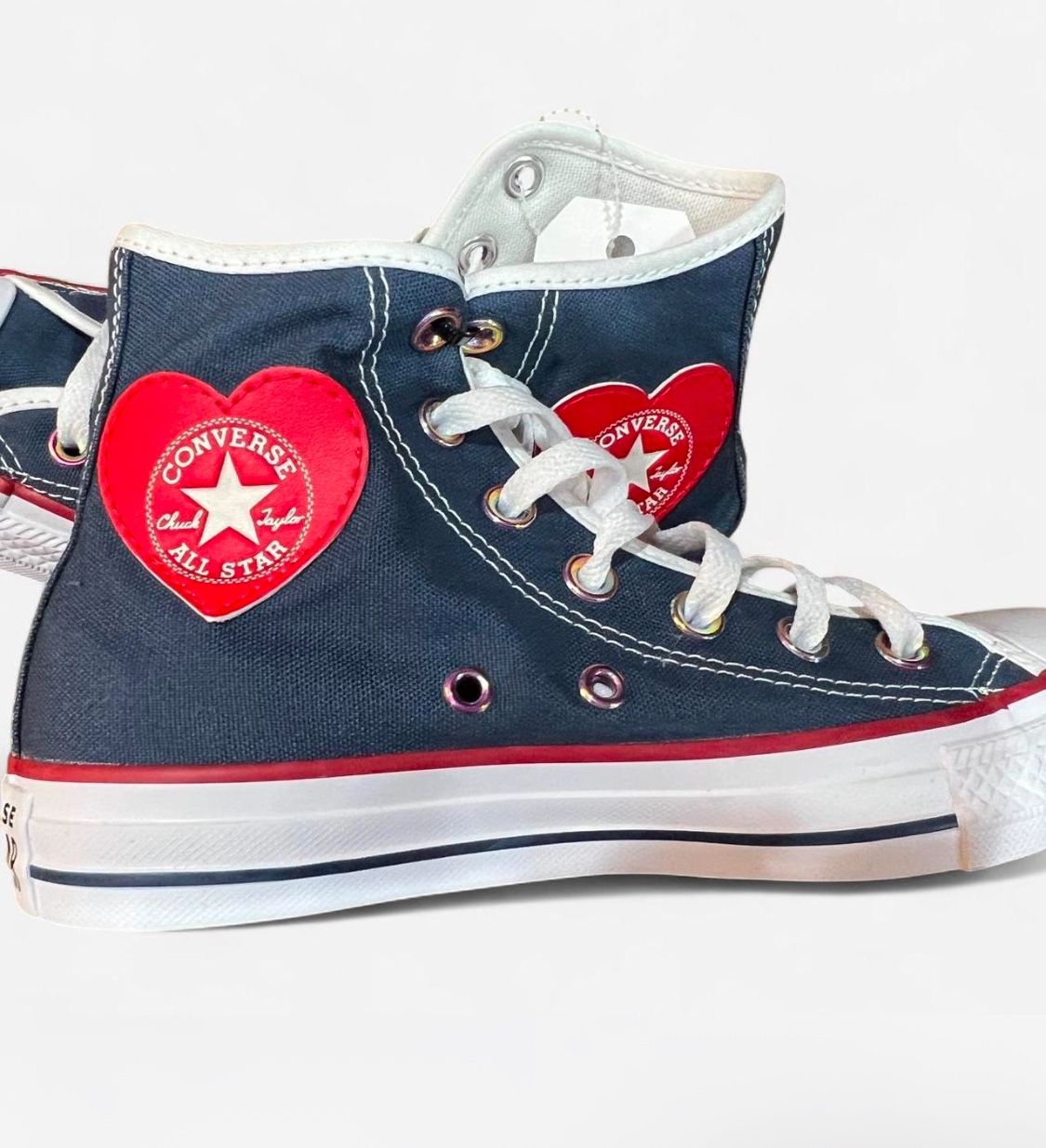 Women’s Rare High Top Heart Converse- Size 6