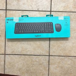 Logitech Wireless Keyboard & Mouse Combo – Clean & Ready