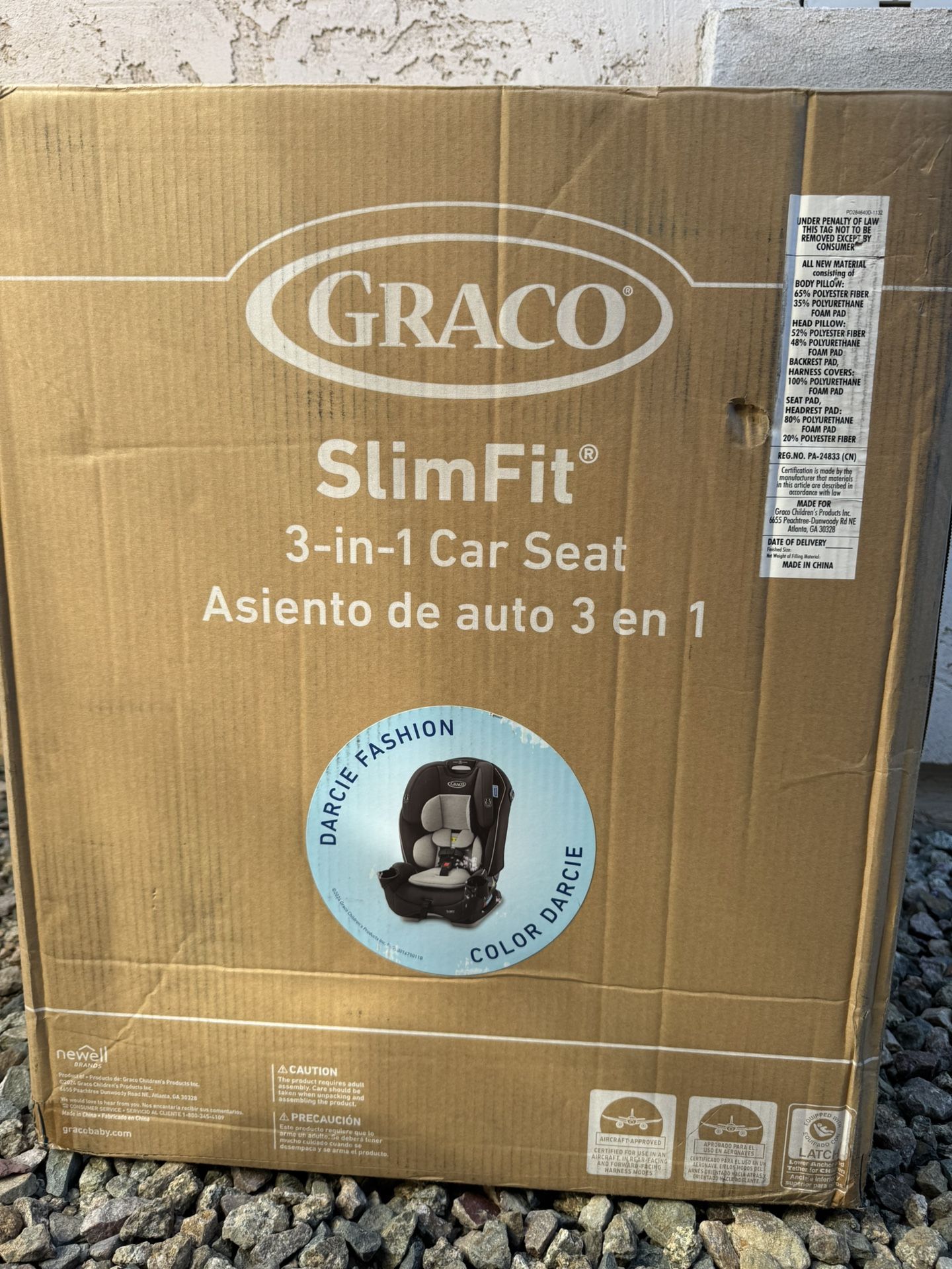New! Graco Slimfit