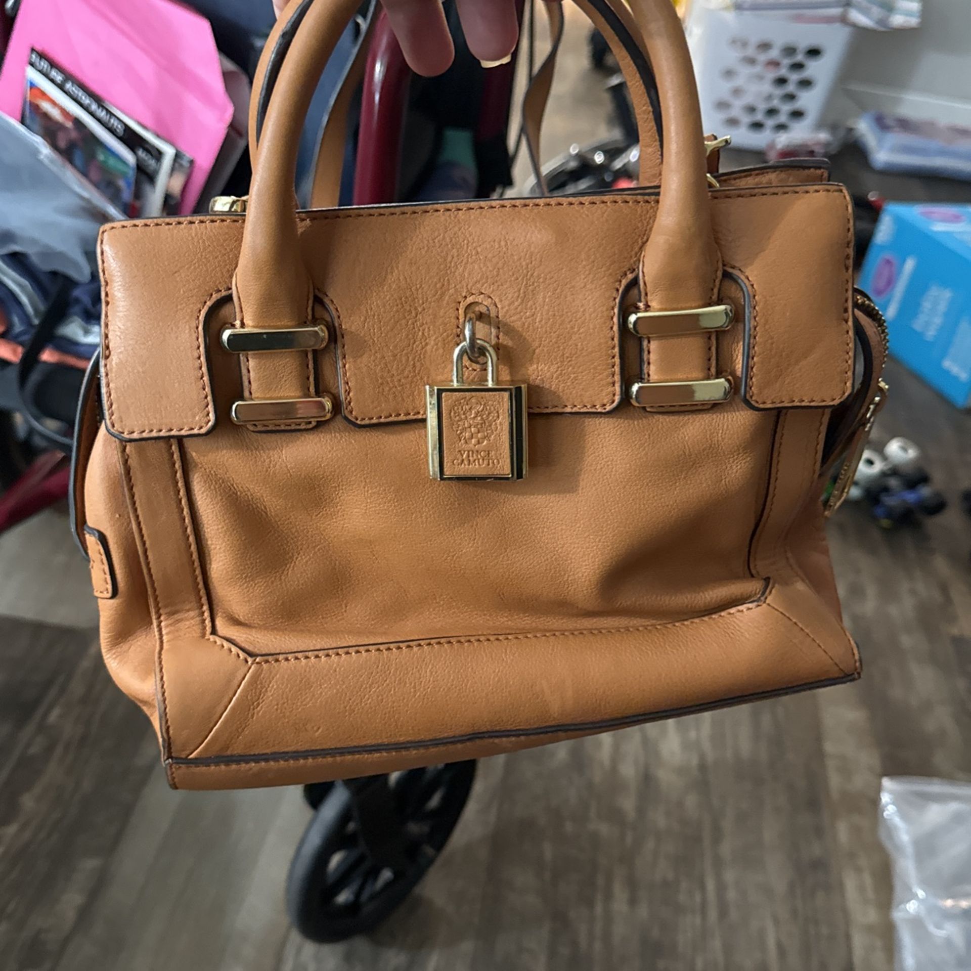 Vince Camuto
