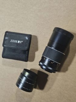 Vintage Montgomery Ward 200mm f/3.5 Telephoto Lens Auto + Hood + Closeup Filters