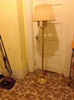 Vintage tall 3 way lamp