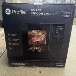 Ge Profile smart indoor smoker black floor model 
