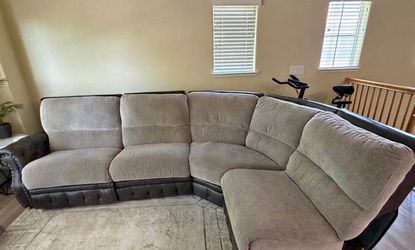 Modular sofa sectional