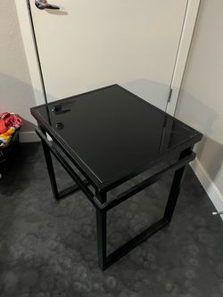 2 Black Glass Top Metal Frame End Tables (Indoor/Outdoor)