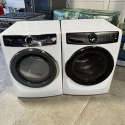 Electrolux Washer And Electric Dryer Like New One Receipt For 90 Days Warranty 