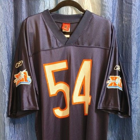 Brian Urlacher Chicago Bears Reebok Authentic Sewn Jersey Captain Patch  Size 54 for Sale in Bedford Park, IL - OfferUp