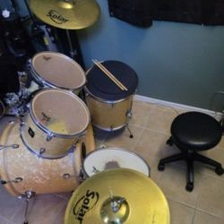 Drums 
