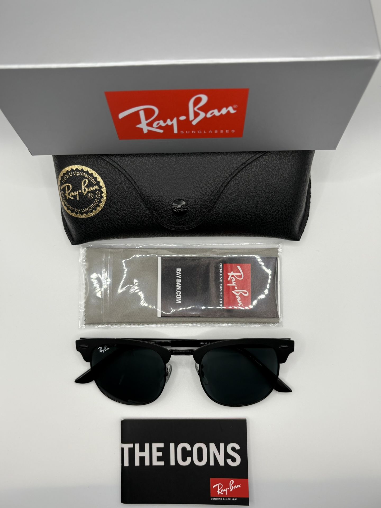 RAY BAN CLUB MASTER BLACK!