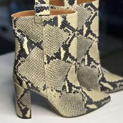 Paris Texas – Snakeskin Ankle Boots – Size 37 – Genuine Leather – Made in Italy – $300