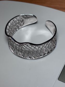 Bangle Sterling Silver Bracelet stamped 925 tested 80%