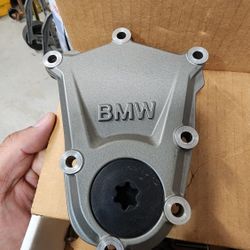 2009-2019 BMW S1000RR ENGINE MOTOR CRANK TIMING CHAIN COVER - *NEW*