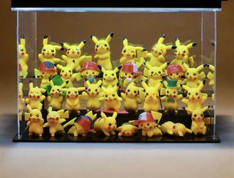 31 Pokemon Figurines without box