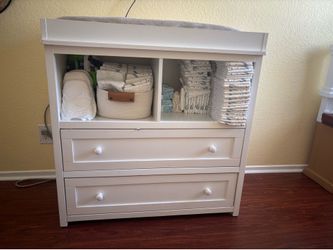 Baby changing table