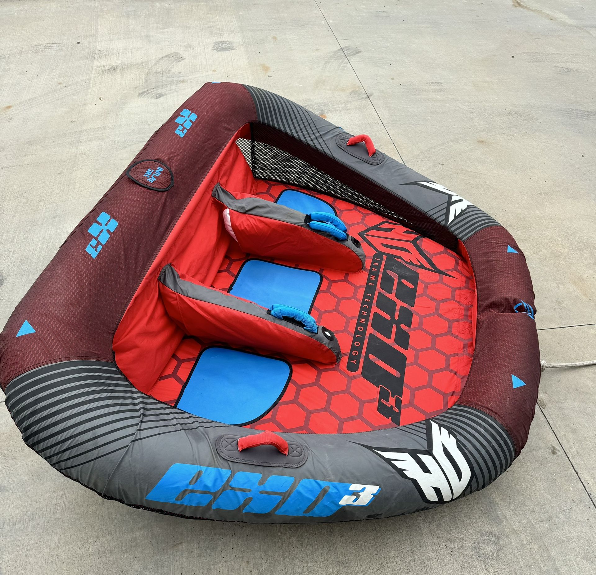 HO EXO 3 Towable 3 Person Tube