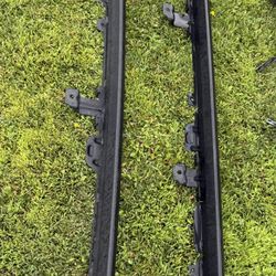 Jeep Gladiator 2025 Rubicon X OEM Rock Sliders 