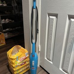 BISSELL Featherweight vacuum