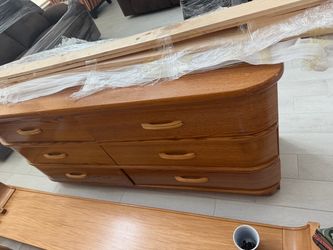 Dresser Set