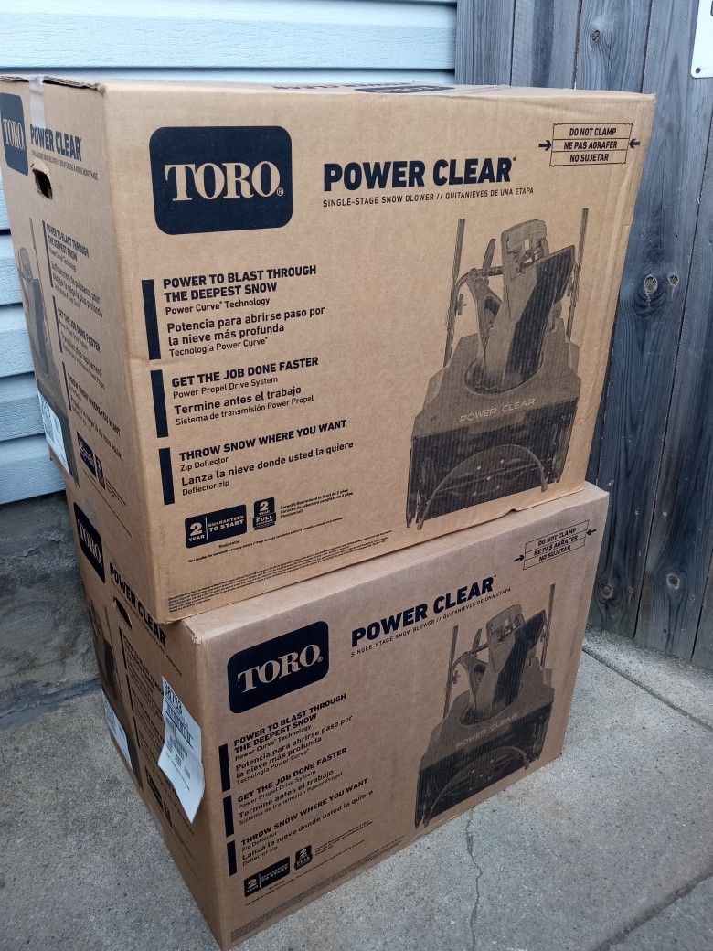 Brand-New Toro Power Clear 721E 21" Inch Snowblower With Electric Start And Power Propel System