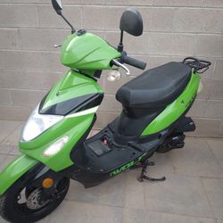 2016 SCOOTER 