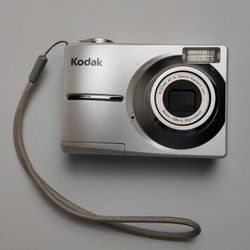 Kodak EasyShare C613 White Silver Digital Camera 3X Optical Zoom 6.2MP 