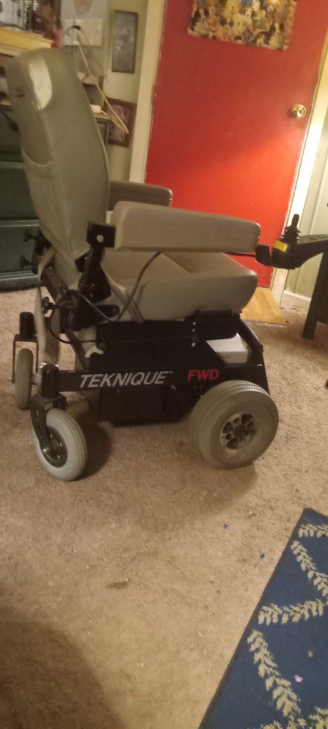 Like New From 2020 Hoveround Scooter