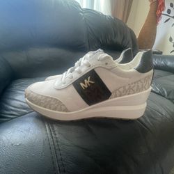 Michael Kors Women's Mabel Trainer Lace-Up Sneakers