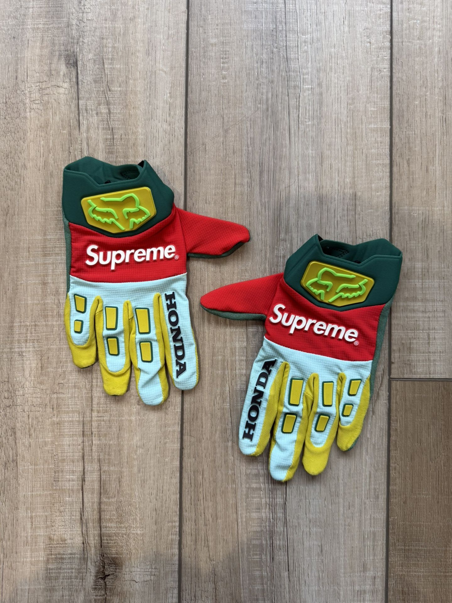 Supreme Honda Fox Racing Gloves Size L - toquedesaborminas.com.br