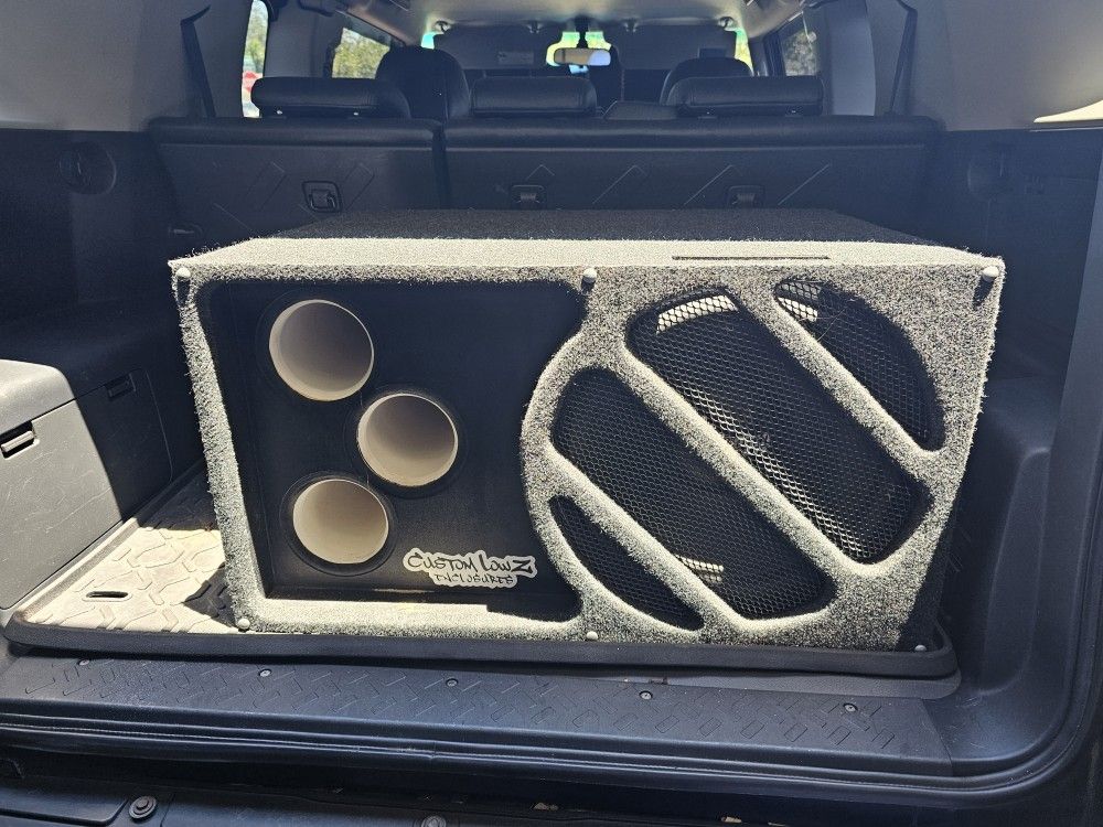 15in SUNDOWN SUBWOOFER W/AMP AND CUSTOM PORTED BOX