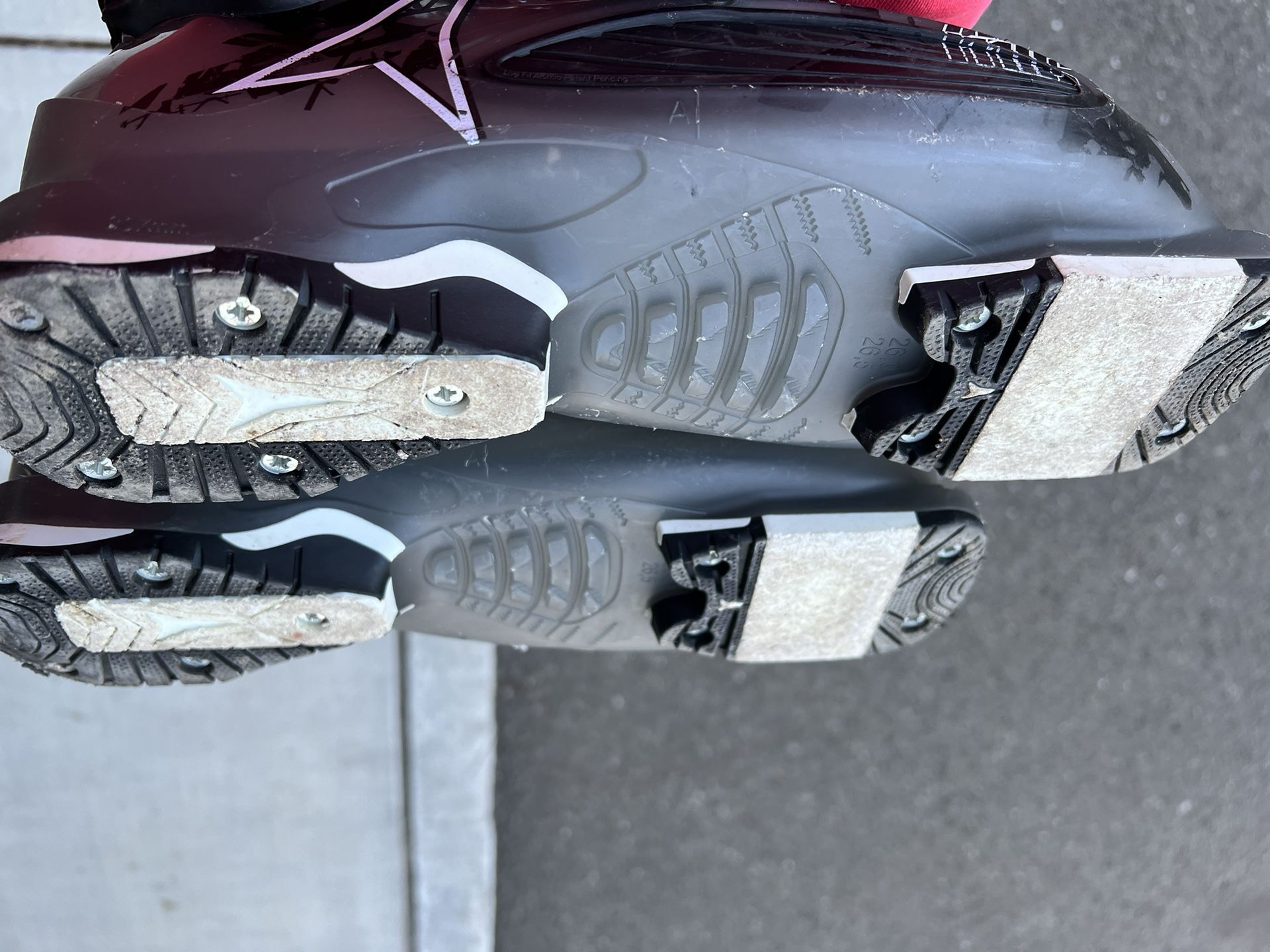 ATOMIC WAYMAKER 80 SKI BOOTS 26/26.5 Mens for Sale in Pleasanton