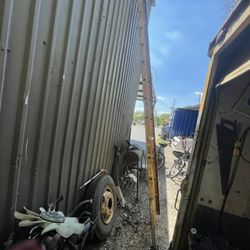 28’ Fiberglass Latter 