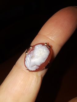 Antique Italian Cameo ring in 14k gold