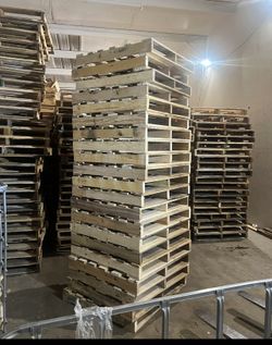 Pallets 36x36 48x40 BEST PRICES IN DFW 