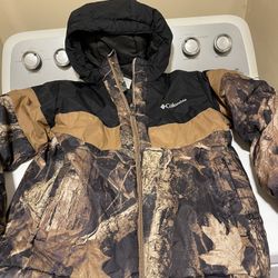 Medium Columbia camouflage coat